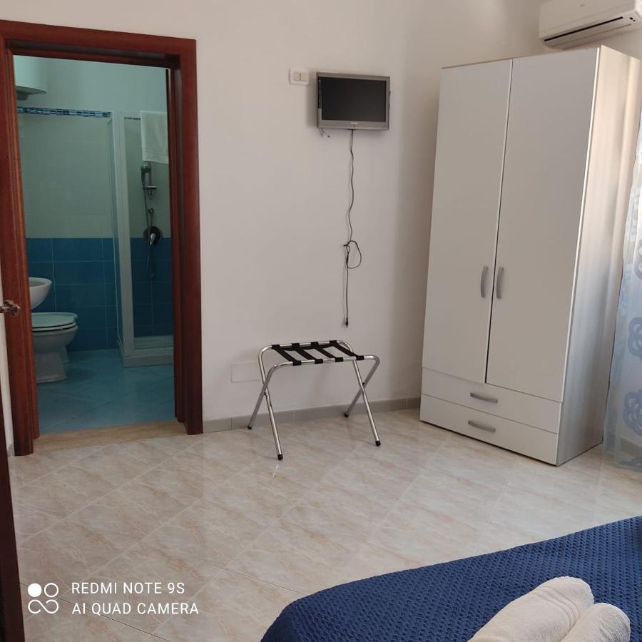Villa Dolce Vita Rooms Castelluzzo Exteriör bild
