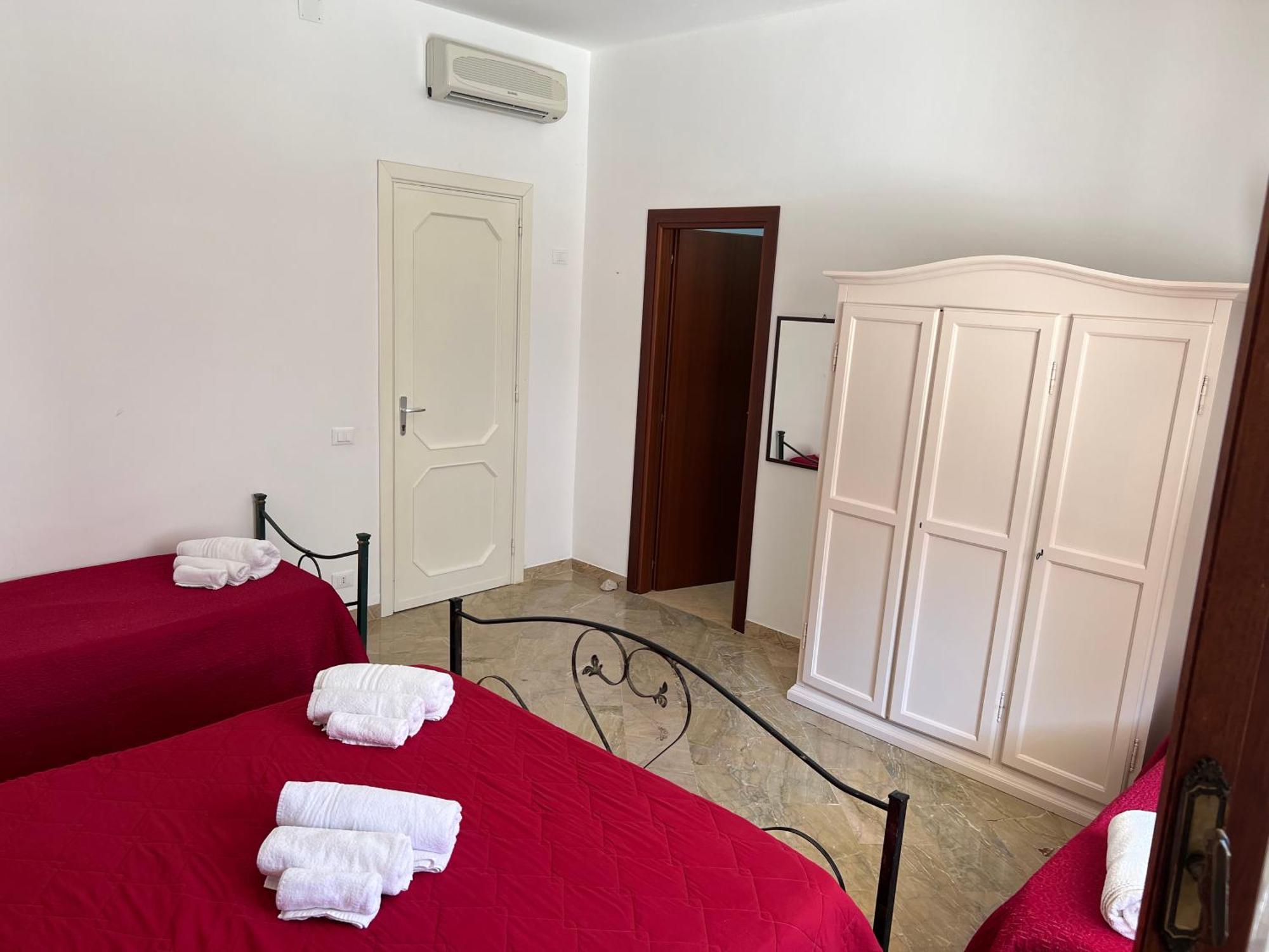 Villa Dolce Vita Rooms Castelluzzo Exteriör bild