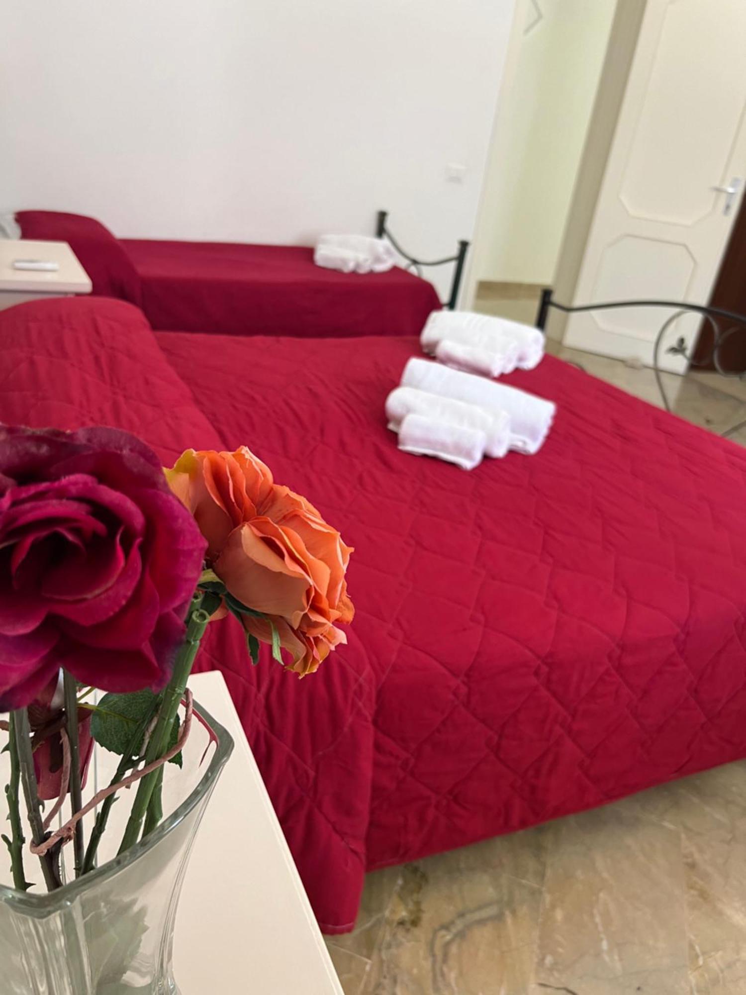 Villa Dolce Vita Rooms Castelluzzo Exteriör bild